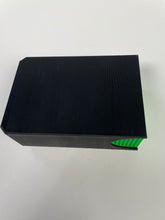 Lade das Bild in den Galerie-Viewer, B-Ware DartButler 3.0 Schwarz/Grün (1410248)