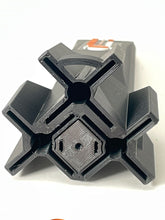 Lade das Bild in den Galerie-Viewer, B-Ware DartCase 3.0 Schwarz/Bronze (230306)