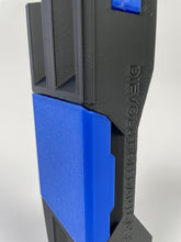 Load image into Gallery viewer, B-Ware DartCase 6.0 Schwarz/Blau (1410245)
