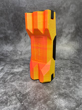 Load image into Gallery viewer, DIEVOLUTION DartCase 6.0 Shiny Uniques: Gelb / Pink (Neon1)

