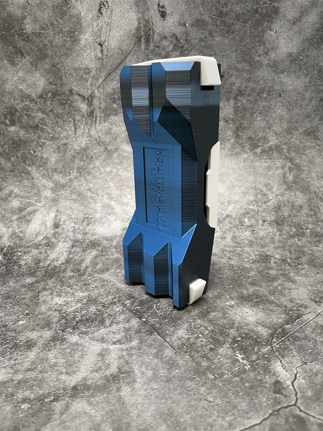 DIEVOLUTION DartCase 6.0 Shiny Uniques: Blau / Schwarz (Storm Shadow)