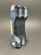 Lade das Bild in den Galerie-Viewer, DIEVOLUTION DartCase 6.0 Shiny Uniques: Blau / Schwarz (Storm Shadow)
